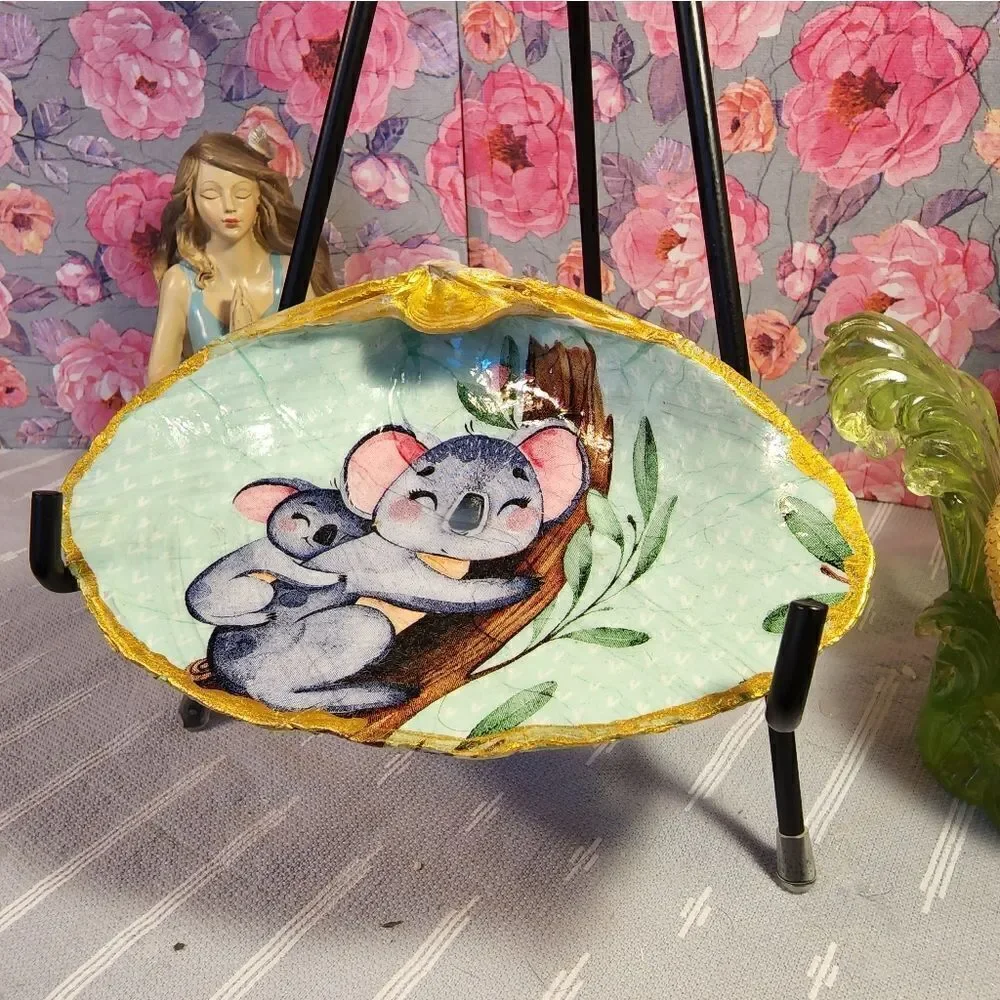 DECOUPAGE CLAM SHELL DECOUPAGE TRINKET DISH WITH KOALA BEAR AND BABY